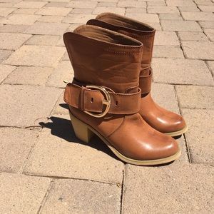 Woman’s Brown Booties Size 9 New